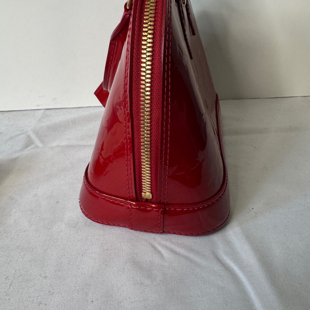 LOUIS VUITTON RED VERNIS ALMA BB - Picture 7 of 10
